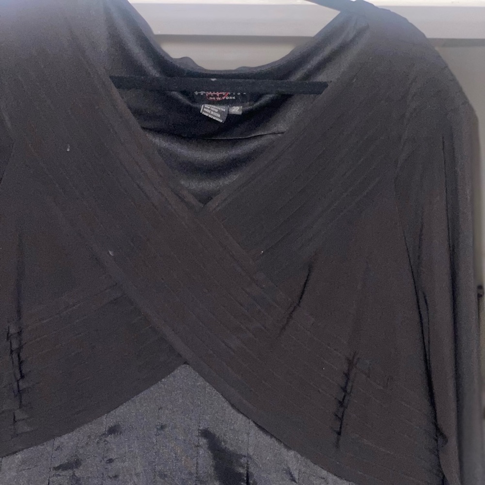 TERRAMINA BLACK DRESS - Picture 2 of 5